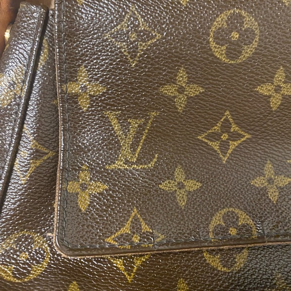 AUTHENIC LOUIS VUITTON - Picture 2 of 8